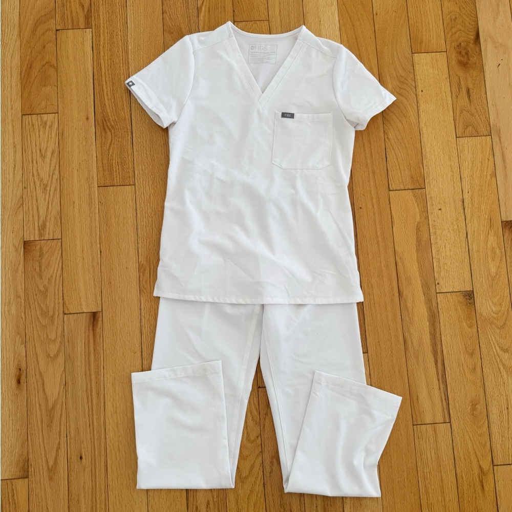 Figs Women's White V-Neck Scrub Top and Pants Set